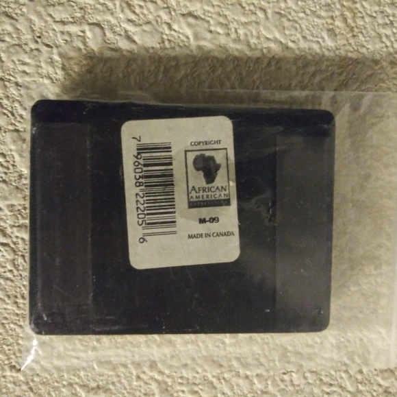 Magnet - Picture 2 of 2